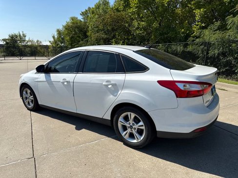 Used 2014 Ford Focus SE image 3