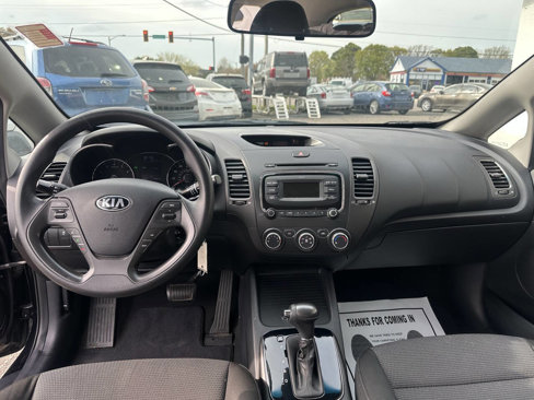 Used 2017 Kia Forte LX image 13