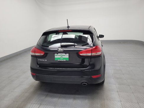 Used 2017 Kia Forte LX image 7