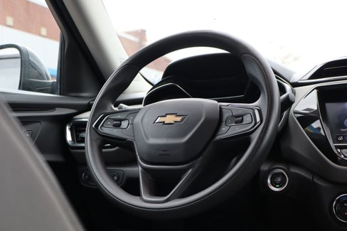 Used 2021 Chevrolet TrailBlazer LT w/ Convenience Package image 39