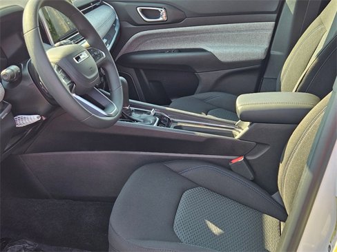 New 2025 Jeep Compass Sport image 11