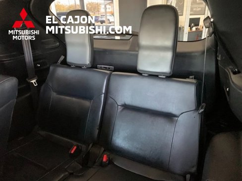 Used 2024 Mitsubishi Outlander SE image 15