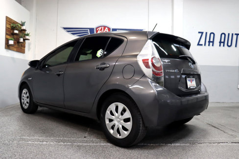 Used 2014 Toyota Prius C One image 3