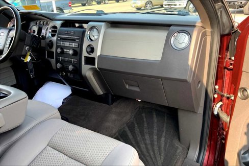 Used 2010 Ford F150 XLT image 16