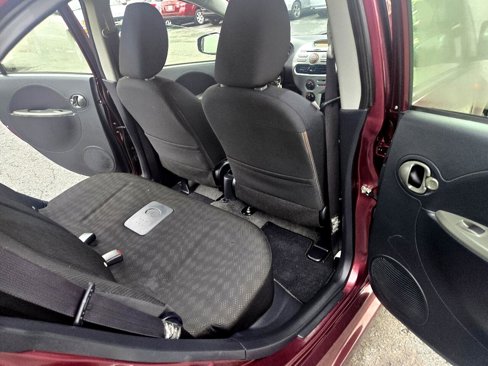 Used 2012 Mitsubishi i SE image 71