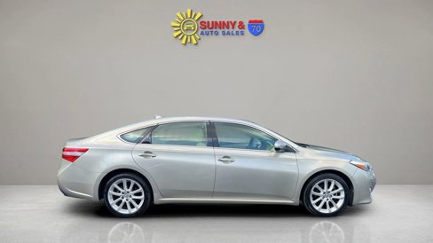 Used 2013 Toyota Avalon Limited image 8