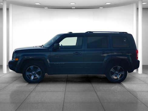 Used 2016 Jeep Patriot High Altitude image 4