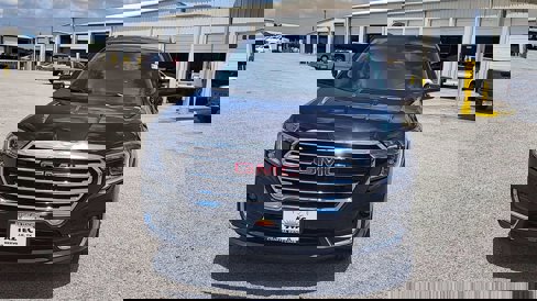 Used 2024 GMC Terrain SLT w/ Infotainment Package II image 25