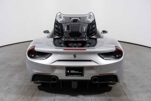 Used 2016 Ferrari 488 Spider image 17
