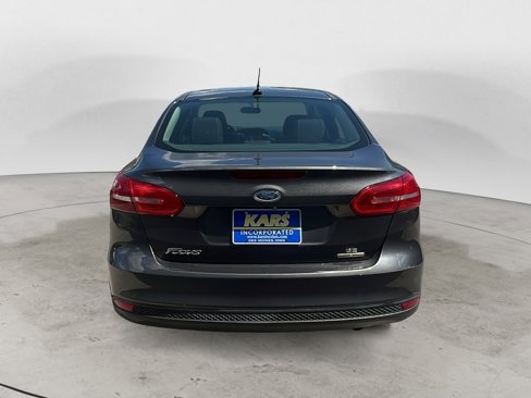 Used 2015 Ford Focus SE image 5
