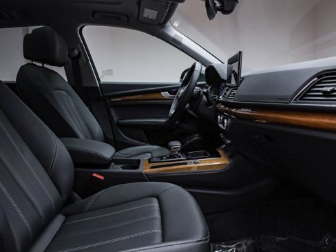 Certified 2024 Audi Q5 2.0T Premium Plus image 18