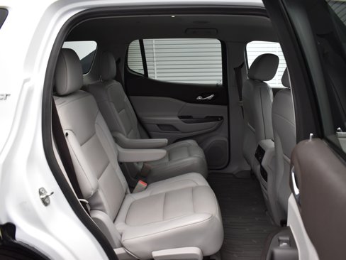 Used 2019 GMC Acadia SLT image 11