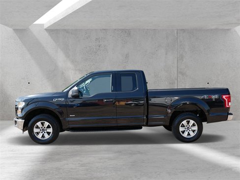 Used 2015 Ford F150 XLT w/ Trailer Tow Package image 5