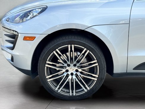 Used 2016 Porsche Macan S image 49