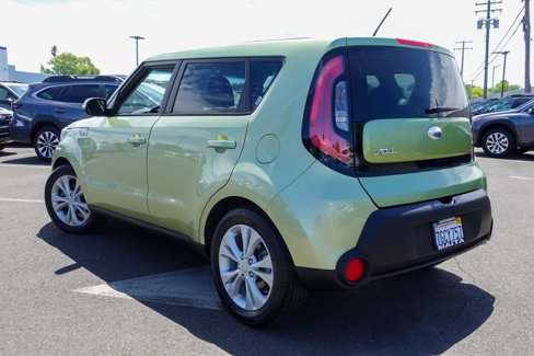 Used 2014 Kia Soul + image 7