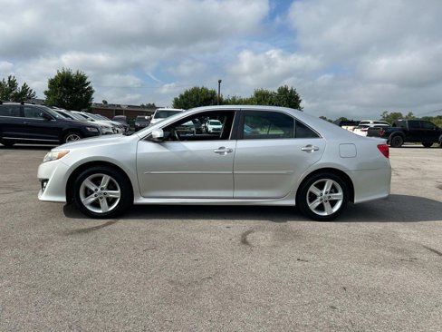 Used 2013 Toyota Camry SE image 6