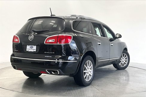 Used 2016 Buick Enclave Convenience image 2