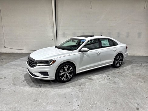 Used 2020 Volkswagen Passat 2.0T SEL image 19
