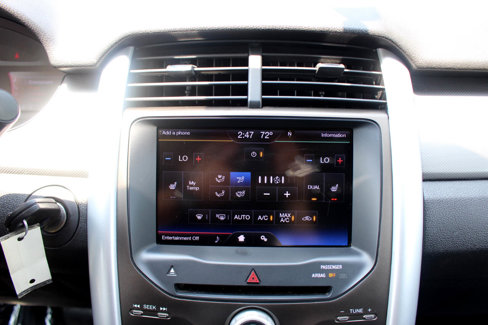 Used 2013 Ford Edge SEL image 25