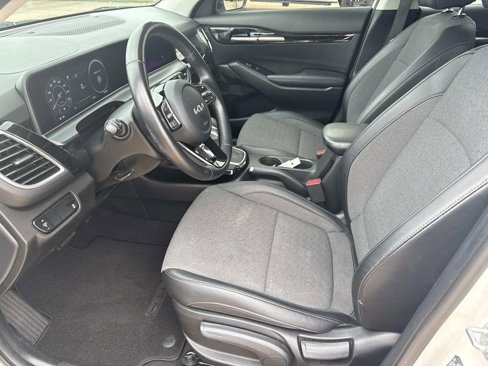 Used 2024 Kia Seltos X-Line image 10