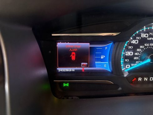 Used 2013 Ford Flex SEL image 16