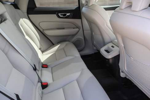 Used 2023 Volvo XC60 B5 Plus w/ Climate Package image 13