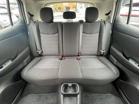 Used 2025 Nissan Leaf S image 37