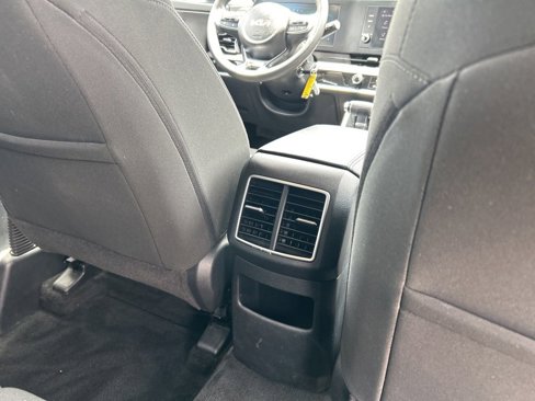Used 2023 Kia Sportage LX image 41