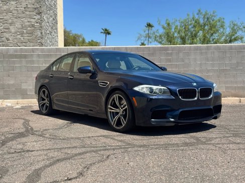 Used 2013 BMW M5 image 1