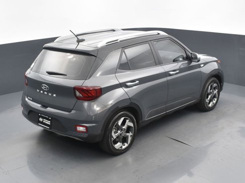 Certified 2024 Hyundai Venue Limited image 16