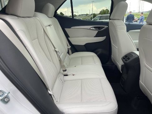 Used 2024 Buick Envision Avenir image 24