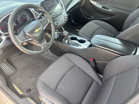 Used 2023 Chevrolet Malibu LT image 4