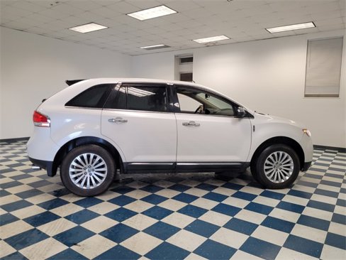 Used 2012 Lincoln MKX FWD w/ Wood Pkg image 12