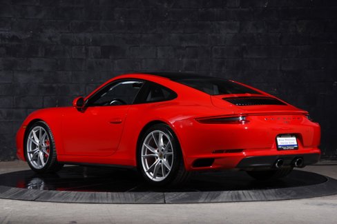 Used 2017 Porsche 911 Carrera 4S image 3