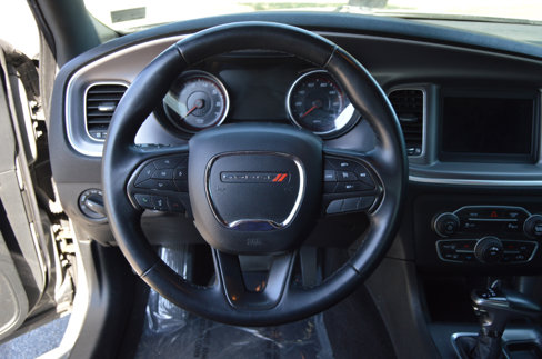 Used 2019 Dodge Charger SXT image 9