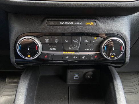Used 2022 Ford Escape SEL image 18