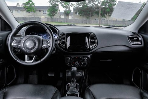 Used 2019 Jeep Compass Latitude image 19
