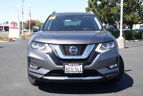 Used 2019 Nissan Rogue SL w/ Premium Package image 6