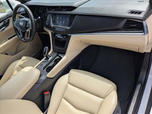 Used 2018 Cadillac XT5 FWD image 19