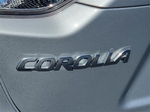 Used 2024 Toyota Corolla LE image 27