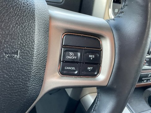 Used 2013 RAM 1500 Laramie w/ Convenience Group image 17