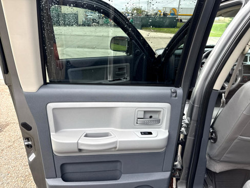 Used 2006 Dodge Dakota Laramie w/ Trailer Tow Group image 22