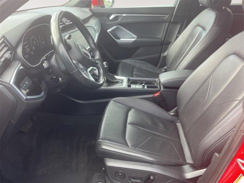 Used 2024 Audi Q3 2.0T Premium image 10