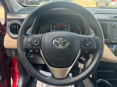 Used 2015 Toyota RAV4 XLE image 23