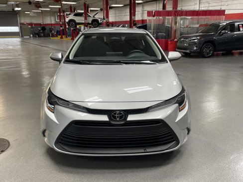 Certified 2024 Toyota Corolla LE image 3