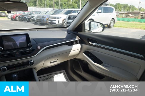 Used 2023 Nissan Altima 2.5 SV image 19