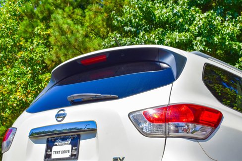 Used 2015 Nissan Pathfinder SV image 12