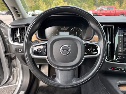 Used 2018 Volvo S90 T6 Inscription image 25