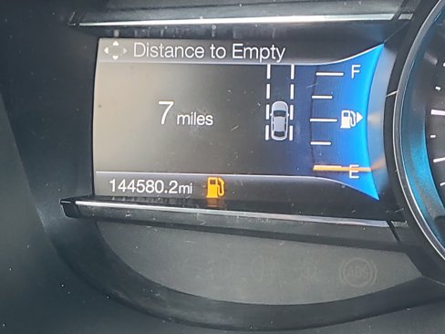 Used 2018 Ford Explorer XLT w/ Equipment Group 202A image 2