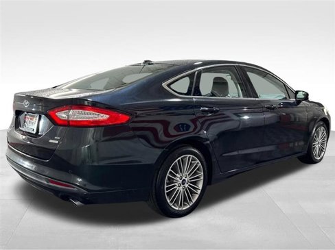 Used 2014 Ford Fusion SE w/ Equipment Group 202A image 5